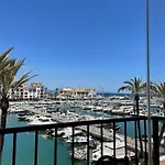 221 Marina Real