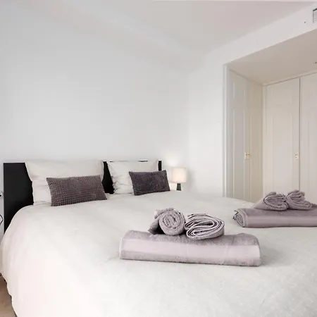 221 Marina Real * Manilva
